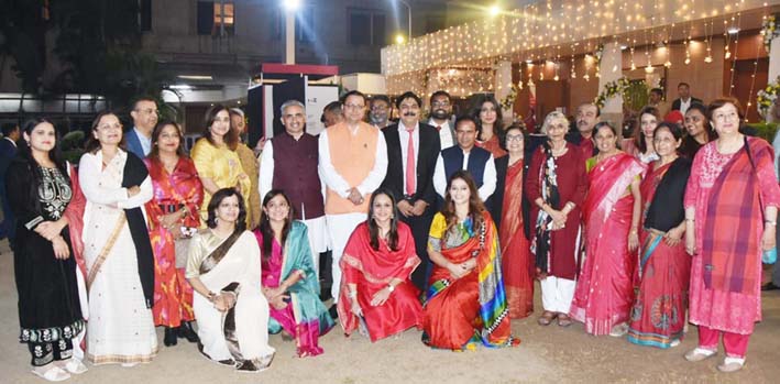 सीएम पुष्कर धामी बोले, चिकित्सा एवं स्वास्थ्य क्षेत्र में निस्वार्थ भाव से काम करने वाले हमेशा ही करते हैं जनसेवा का कार्य, सच्चे और अच्छे मन से लोगों की सेवा दुनिया में सबसे बड़ी सेवा सीएम पुष्कर धामी बोले, चिकित्सा एवं स्वास्थ्य क्षेत्र में निस्वार्थ भाव से काम करने वाले हमेशा ही करते हैं जनसेवा का कार्य, सच्चे और अच्छे मन से लोगों की सेवा दुनिया में सबसे बड़ी सेवा