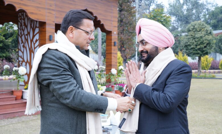 मुख्य सचिव डॉ संधु ने अपना कार्यकाल पूर्ण होने के मौके पर मुख्यमंत्री पुष्कर धामी से की मुलाकात, सीएम ने कुशल प्रशासक बताया, कहा – उत्तराखंड ने विकास की कई उपलब्धियां को हासिल किया मुख्य सचिव डॉ संधु ने अपना कार्यकाल पूर्ण होने के मौके पर मुख्यमंत्री पुष्कर धामी से की मुलाकात, सीएम ने कुशल प्रशासक बताया, कहा – उत्तराखंड ने विकास की कई उपलब्धियां को हासिल किया