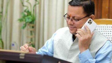 सीएम पुष्कर धामी ने महाराष्ट्र में भाजपा के विजयी प्रत्याशियों को फोन पर दी शुभकामनाएं, जीत को प्रधानमंत्री  मोदी की दूरदर्शी नीतियों व पार्टी के राष्ट्रीय नेतृत्व की कुशल रणनीति का परिणाम बताया