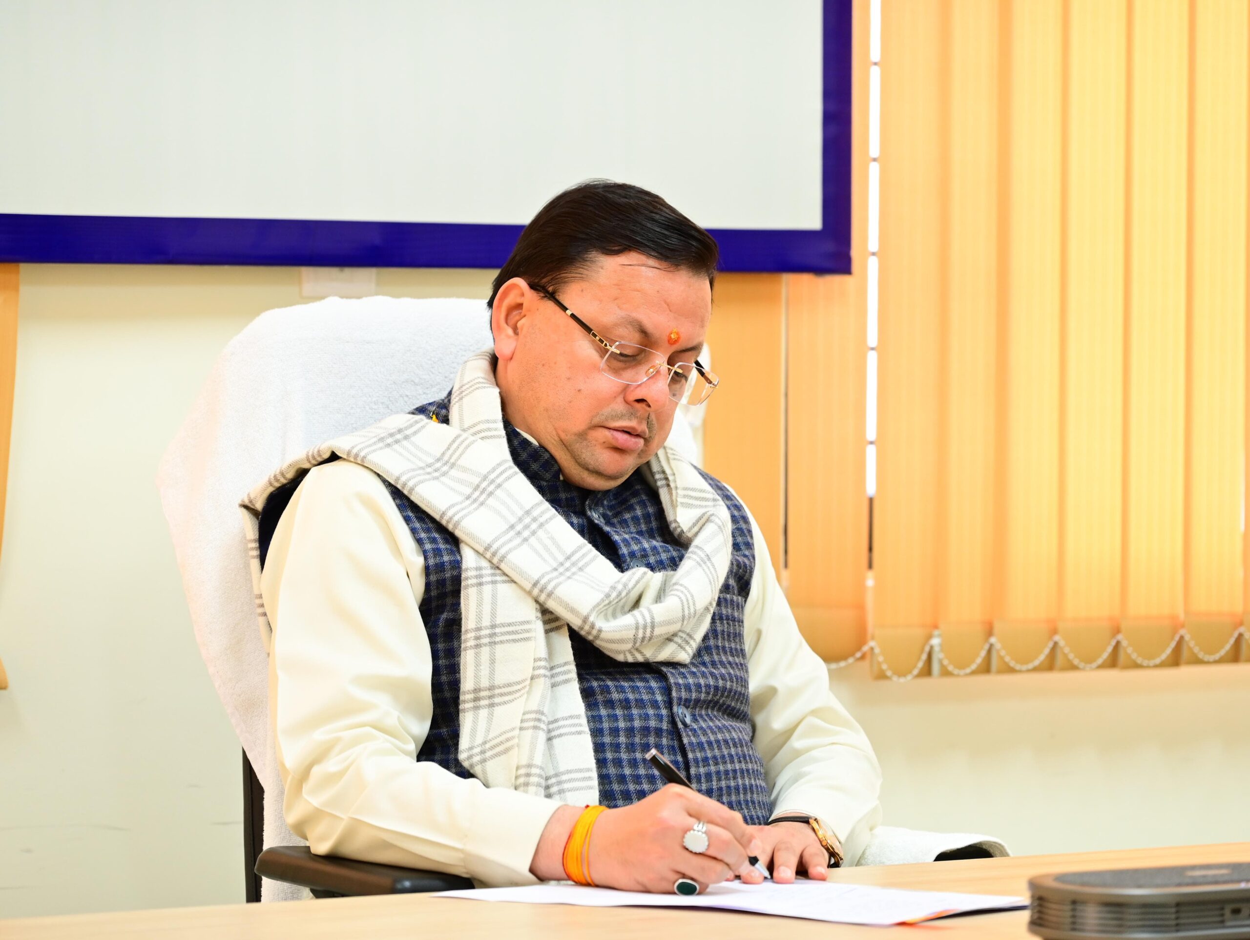 सीएम पुष्कर धामी ने कहा – रिस्पना व बिंदाल कॉरिडोर का कार्य जल्द शुरू किया जाए 