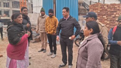 देहरादून नगर आयुक्त  नमामी बंसल ने फड व ठेली  वालों को चेताया, सड़कों व किनारे पर अतिक्रमण किया तो , खैर नहीं