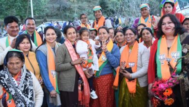 निकाय चुनाव : कैबिनेट मंत्री रेखा आर्या ने चुनाव प्रचार को दी नई धार, कहा- अबकी बार पिथौरागढ़ में ट्रिपल इंजन की सरकार