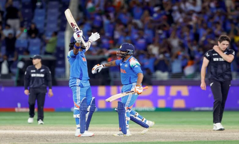 CHAMPIONS TROPHY 2025 FINAL: भारत ने जीता चैंपियंस ट्रॉफी का खिताब, फाइनल में न्यूजीलैंड को 4 विकेट से हराया, पीएम मोदी ने दी बधाई, कहा – हमें क्रिकेट टीम पर गर्व CHAMPIONS TROPHY 2025 FINAL: भारत ने जीता चैंपियंस ट्रॉफी का खिताब, फाइनल में न्यूजीलैंड को 4 विकेट से हराया, पीएम मोदी ने दी बधाई, कहा – हमें क्रिकेट टीम पर गर्व