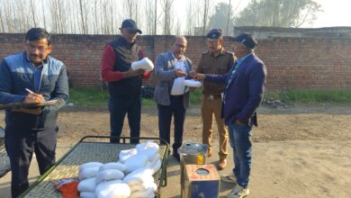 होली पर मिलावटखोरी के खिलाफ ताबड़तोड़ एक्शन जारी- खाद्य सुरक्षा टीम ने  मंगलौर में फैक्ट्री पर मारा छापा, एक कुंतल मिलावटी पनीर मौके पर किया नष्ट