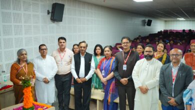 उस्ताद अबीर हुसैन और पंडित मिथिलेश झा की जुगलबंदी से संगीतमय हुआ एसजीआरआरयू
