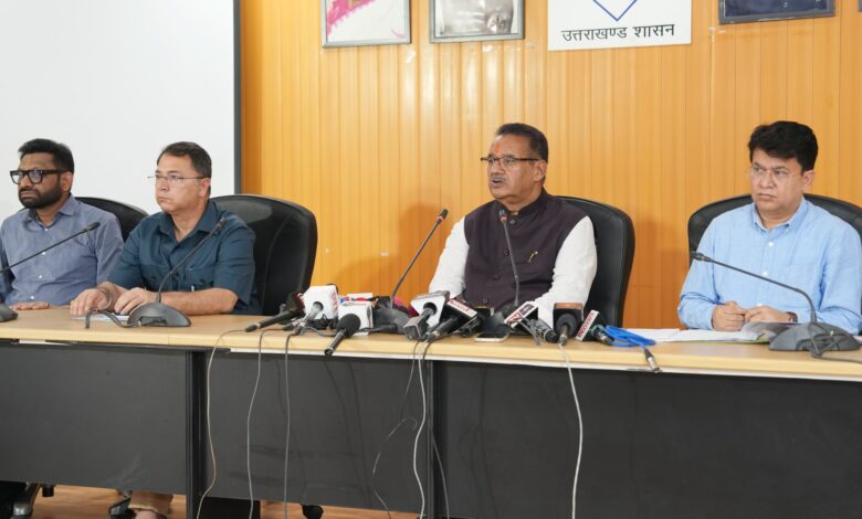 कृषि एवं उद्यान मंत्री जोशी बोले – मिलेट्स, कीवी और ड्रैगन फ्रूट से चमकेगा किसानों का भविष्य कृषि एवं उद्यान मंत्री जोशी बोले – मिलेट्स, कीवी और ड्रैगन फ्रूट से चमकेगा किसानों का भविष्य