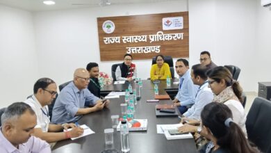 राष्टीय स्वास्थ्य प्राधिकरण के संयुक्त निदेशक सैमुएल ने की आयुष्मान योजना की समीक्षा- कहा, बुजुर्गो के लिए बहुत उपयोगी है वय वंदना कार्ड
