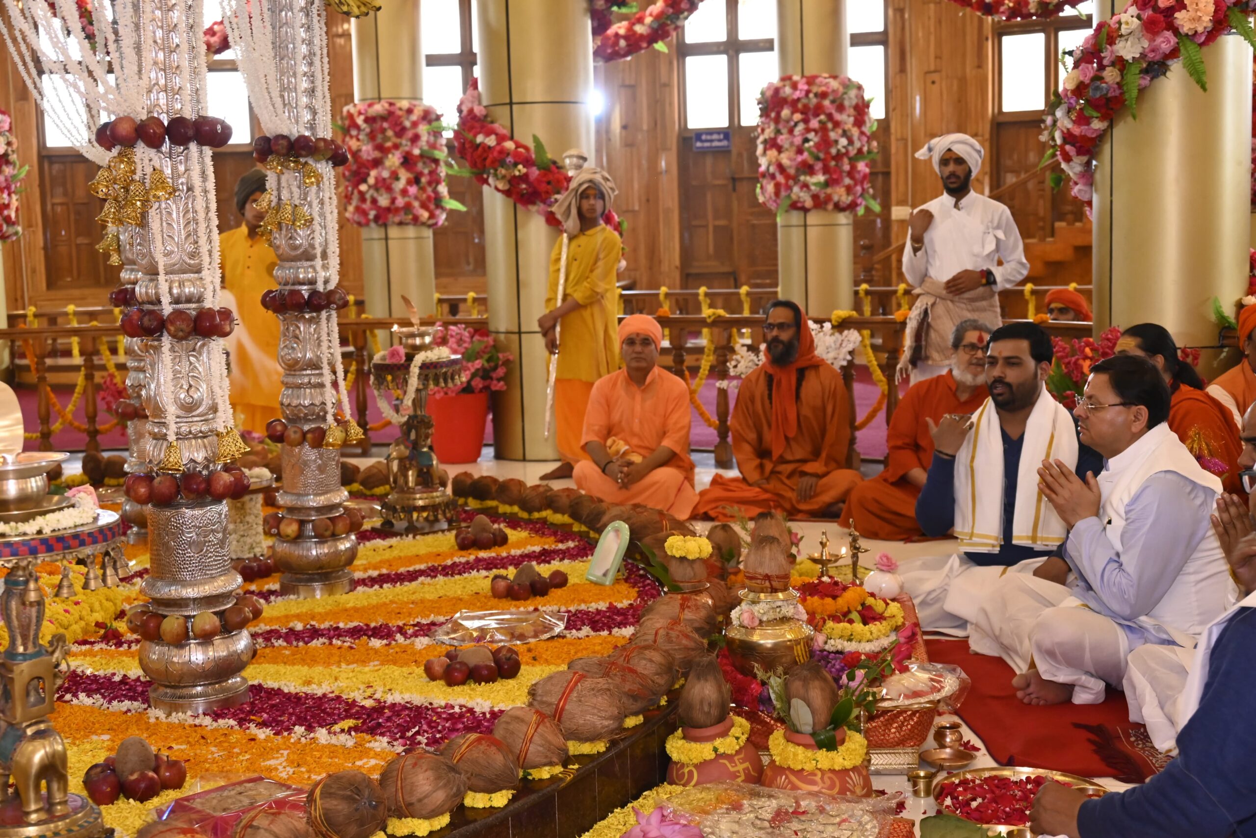 डोल आश्रम में श्री कल्याणिका हिमालय देवस्थानम न्यास के श्री पीठम स्थापना महोत्सव कार्यक्रम में  शामिल हुए मुख्यमंत्री पुष्कर धामी , कहा -साधना और आध्यात्म का भव्य और दिव्य केन्द्र है डोल आश्रम