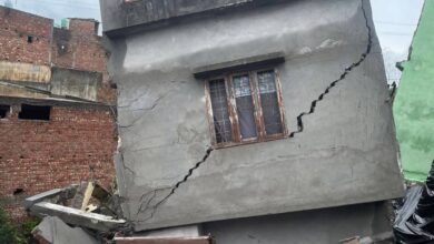 देहरादून में मूसलाधार बारिश से जनजीवन पूरी तरह से अस्त-व्यस्त , कारगी ग्रांट में दो मकान ढहे