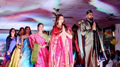 अंतर्राष्ट्रीय सहकारिता वर्ष –  देवभूमि उत्तराखंड यूनिवर्सिटी में परिधान फैशन शो कार्यक्रम का आयोजन,रेशम फेडरेशन के परिधानों में DBUU के छात्र-छात्राओं ने रैंप पर बिखेरा फैशन का जलवा 