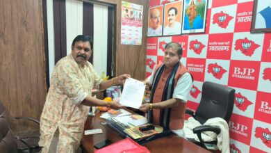 पूर्व विधायक सुरेश राठौर को भाजपा ने दिया नोटिस, प्रदेश अध्यक्ष महेंद्र भट्ट बोले- कोई भी व्यक्ति पार्टी से बड़ा नहीं 