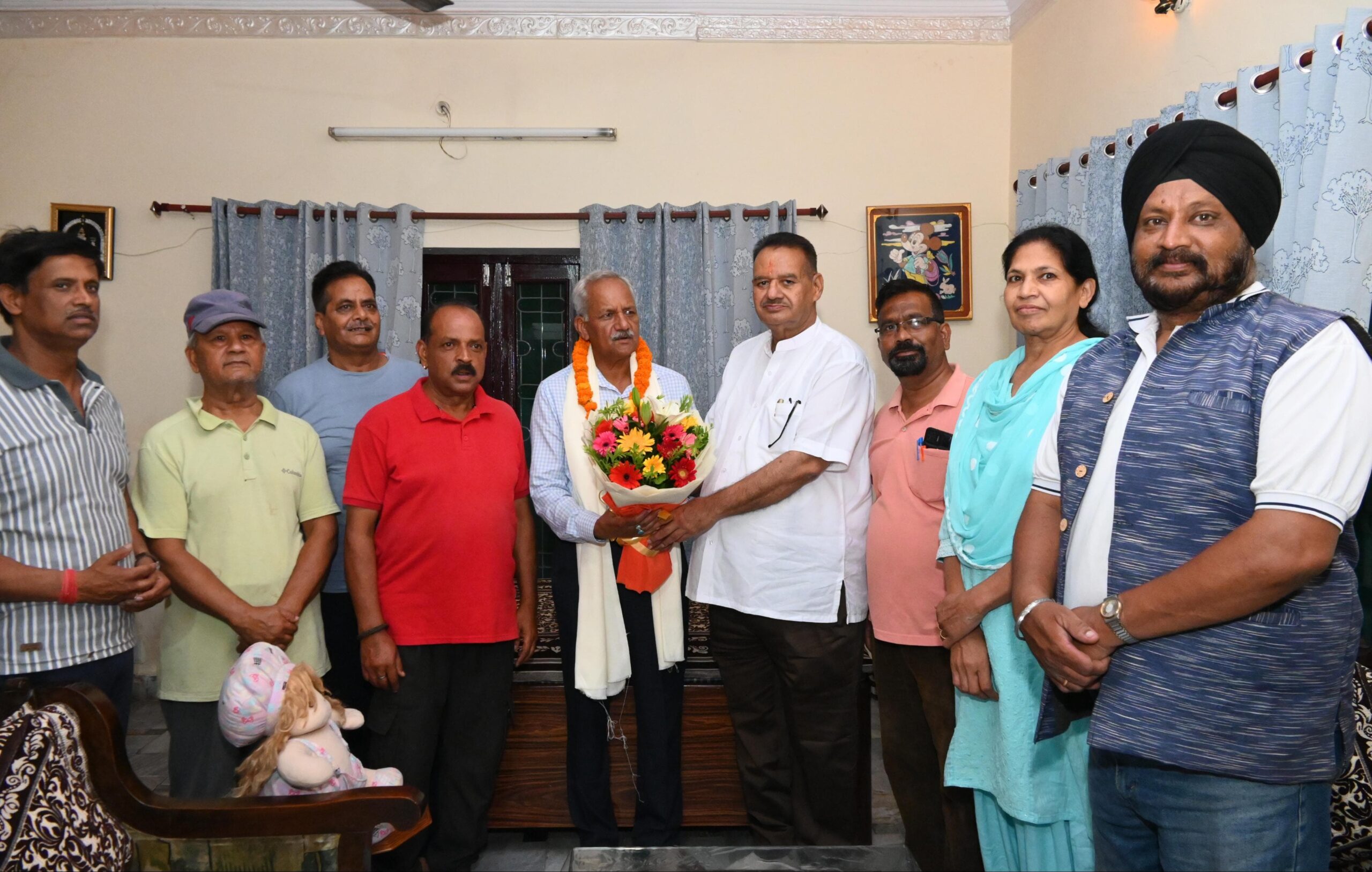 कैबिनेट मंत्री जोशी ने किया आपातकाल के दौरान पीड़ा उठाने वाले लोकतंत्र सेनानियों को सम्मानित