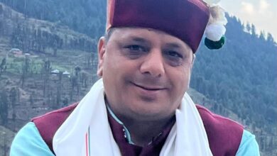 भाजपा का पलटवार: गंगा जल के पात्र को आतंकवाद से न जोड़े कांग्रेस,आस्था नितांत निजता का विषय- मनवीर चौहान