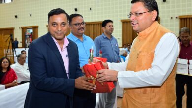 राष्ट्रीय चिकित्सा दिवस पर मुख्यमंत्री पुष्कर धामी ने किया आह्वान – जनता के मन में डॉक्टर के प्रति  आस्था, सम्मान और श्रद्धा को और करें मजबूत ,’धरती का भगवान’ की छवि को रखें जीवित