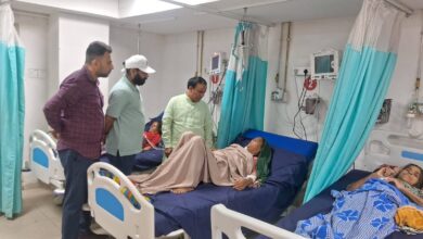 स्वास्थ्य मंत्री डॉ. रावत ने परखी दून और कोरोनेशन अस्पताल की व्यवस्थाएं,  मरीजों व तीमारदारों से लिया फीडबैक 