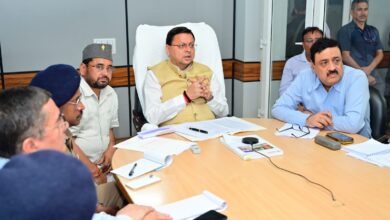 उत्तरकाशी आपदा- देर रात्रि आपदा कंट्रोल रूम पहुंचे सीएम पुष्कर धामी,जनपद में चल रहे आपदा राहत और बचाव कार्यों के बारे में ली जानकारी 