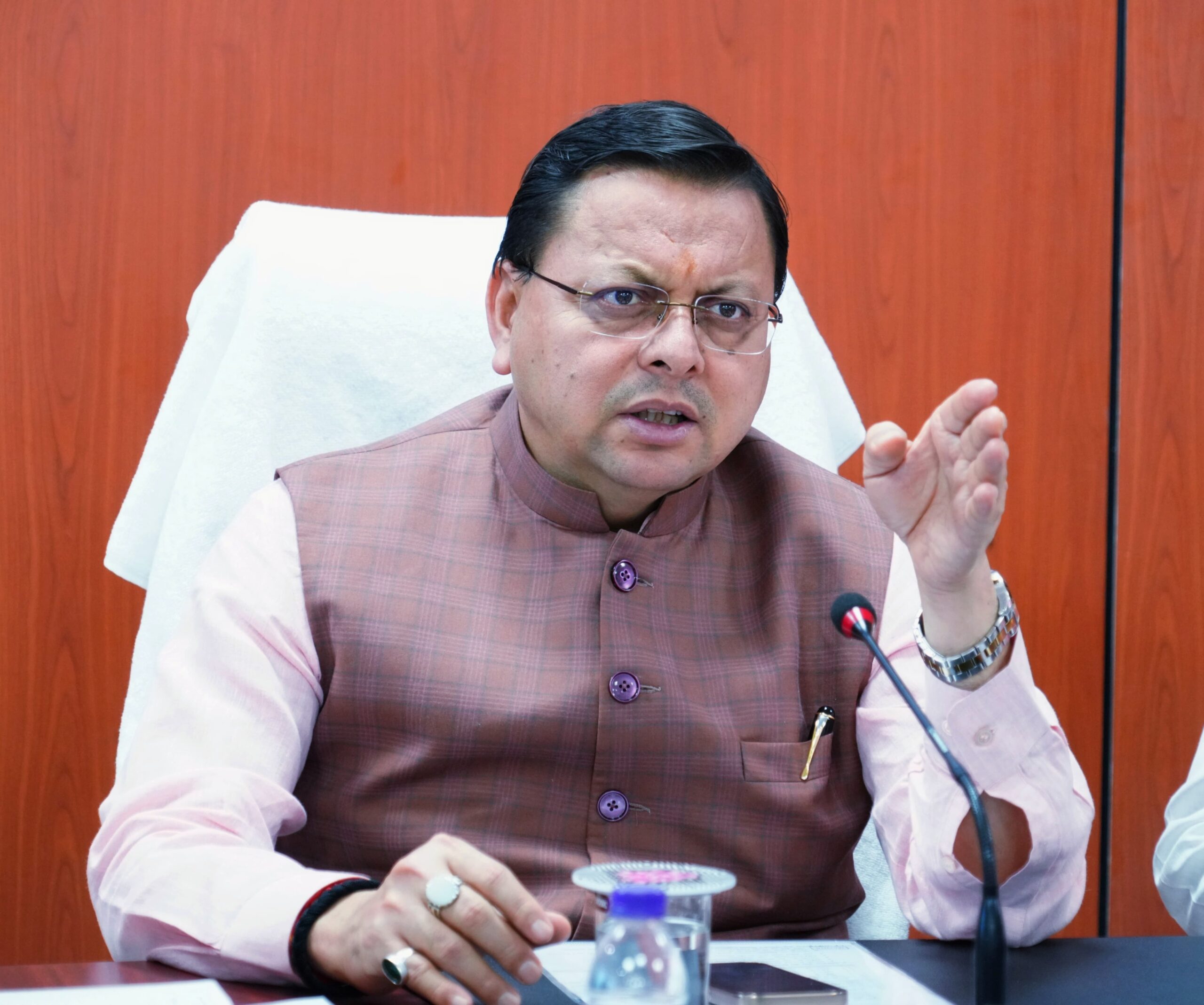 Uttarakhand Cabinet: धर्मांतरण कानून हुआ और सख्त, बढाई गई सजा,अग्निवीरों को संविदा पदों पर भर्ती में मिलेगा आरक्षण