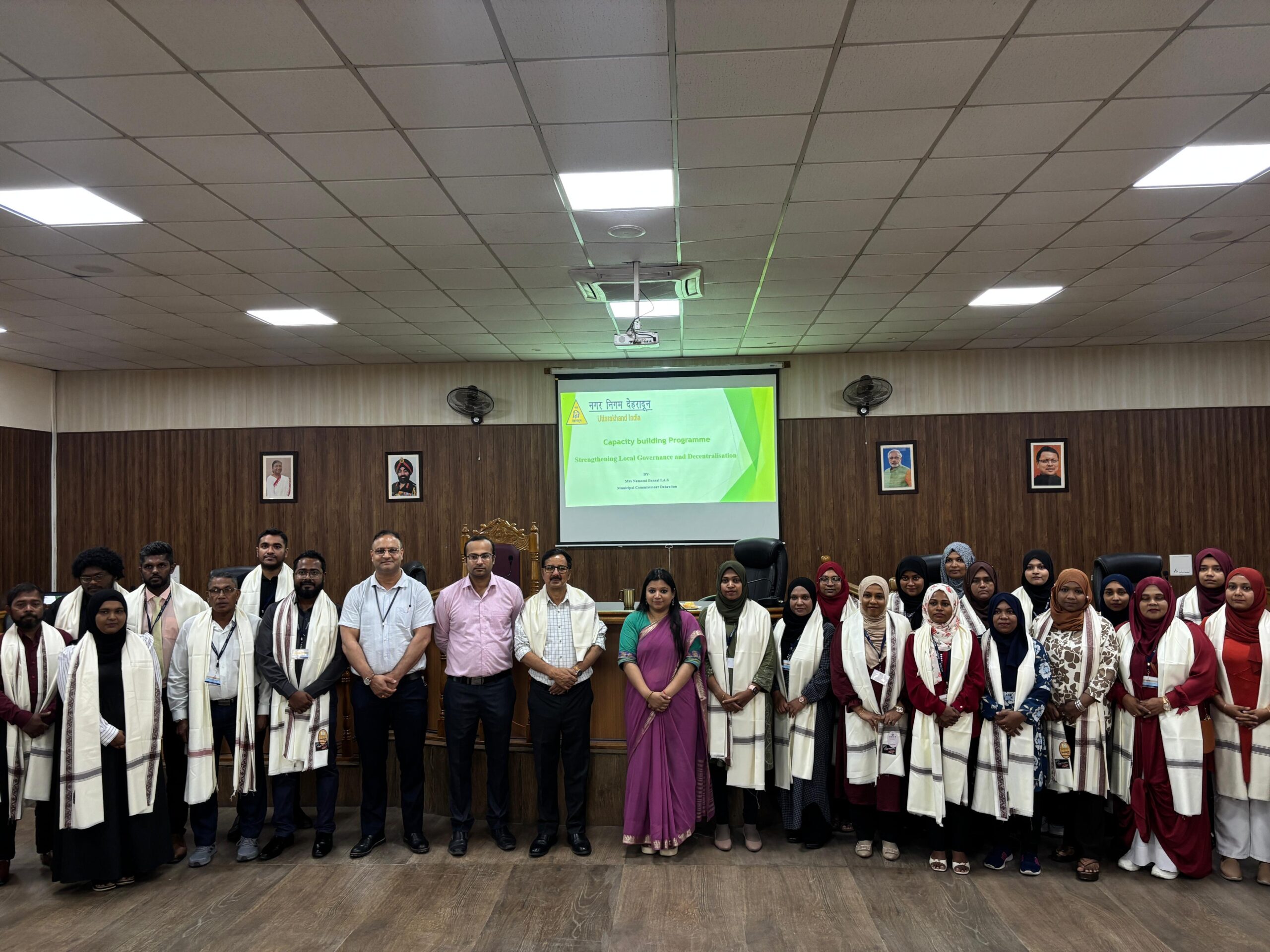 नगर निगम देहरादून में स्टडी टूर पर पहुंचे  मालद्वीप के 38  वरिष्ठ अधिकारी, डेलीगेशन ने नगर निगम के विभिन्न विभागों एवं पटलों का किया अवलोकन 