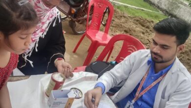 श्री महंत इन्दिरेश अस्पताल के निःशुल्क स्वास्थ्य परीक्षण शिविर में उमड़े ग्रामीण