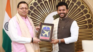केंद्रीय नागरिक उड्डयन मंत्री से दिल्ली में  मुलाकात कर मुख्यमंत्री धामी ने उत्तराखंड में हवाई सेवाओं के विस्तार व जौलीग्रांट में रात्रिकालीन हवाई सेवा शुरू करने की बताई जरूरत