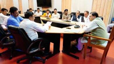 मुख्यमंत्री धामी से राजकीय शिक्षक संघ के पदाधिकारियों ने की मुलाकात कर अपनी मांगों को रखा