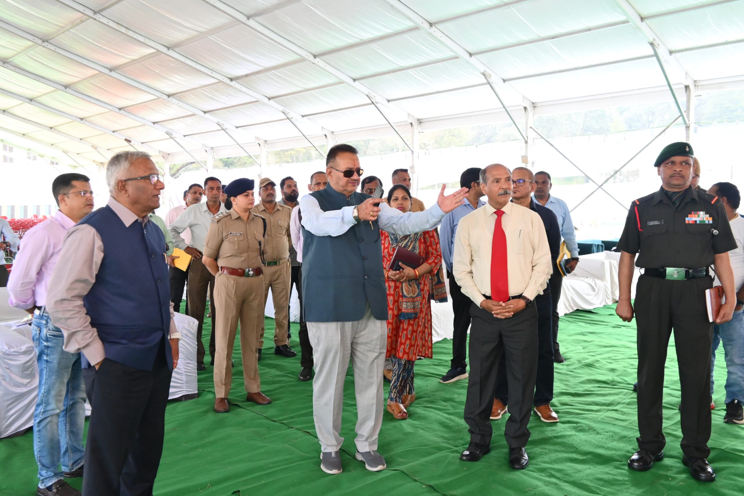 लैंसडाउन पहुंचे सैनिक कल्याण मंत्री जोशी, सम्मान समारोह की तैयारियों का  लिया जायजा