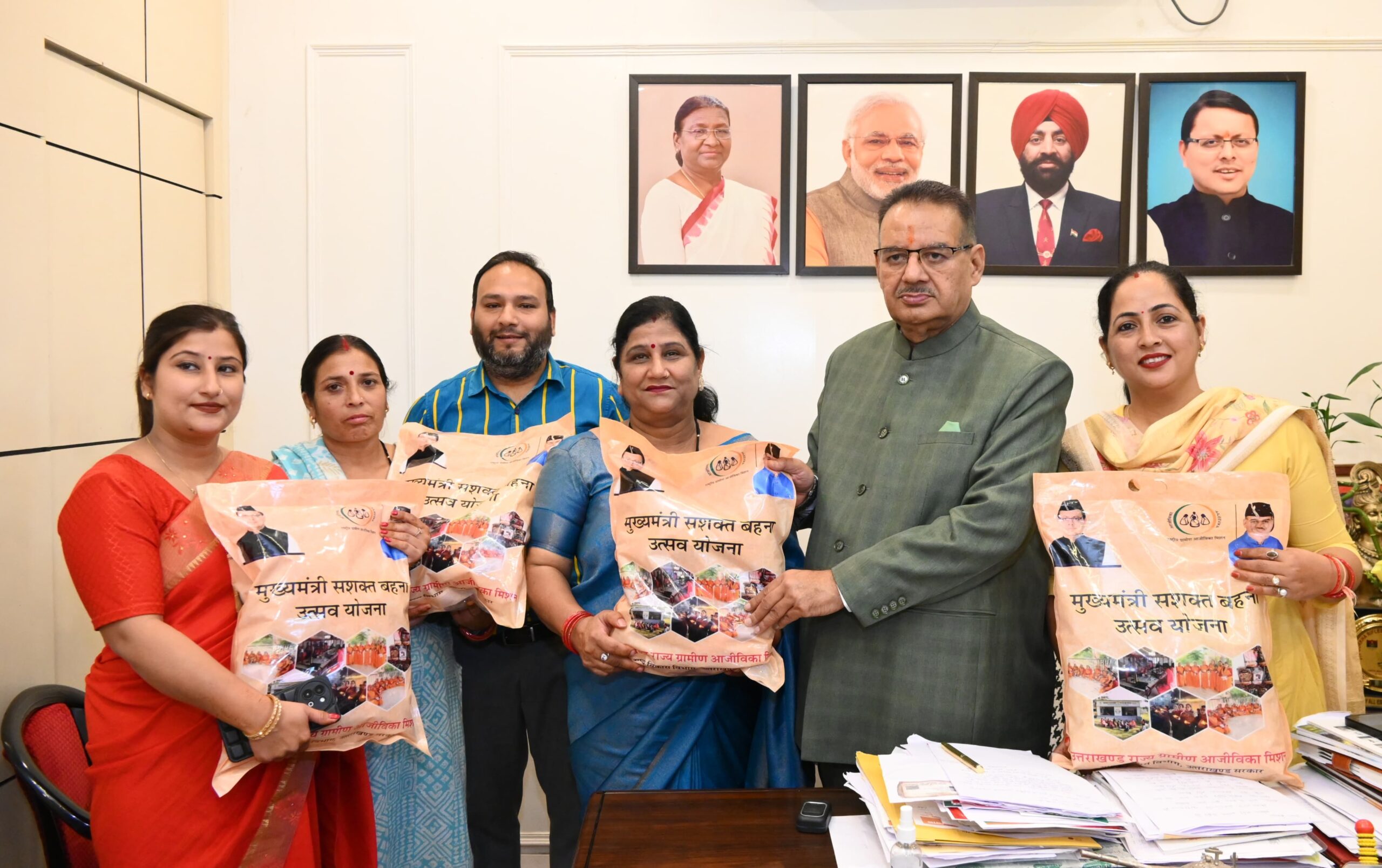 उत्तराखंड सरकार महिलाओं को हर संभव सहयोग प्रदान करने के लिए प्रतिबद्ध: जोशी