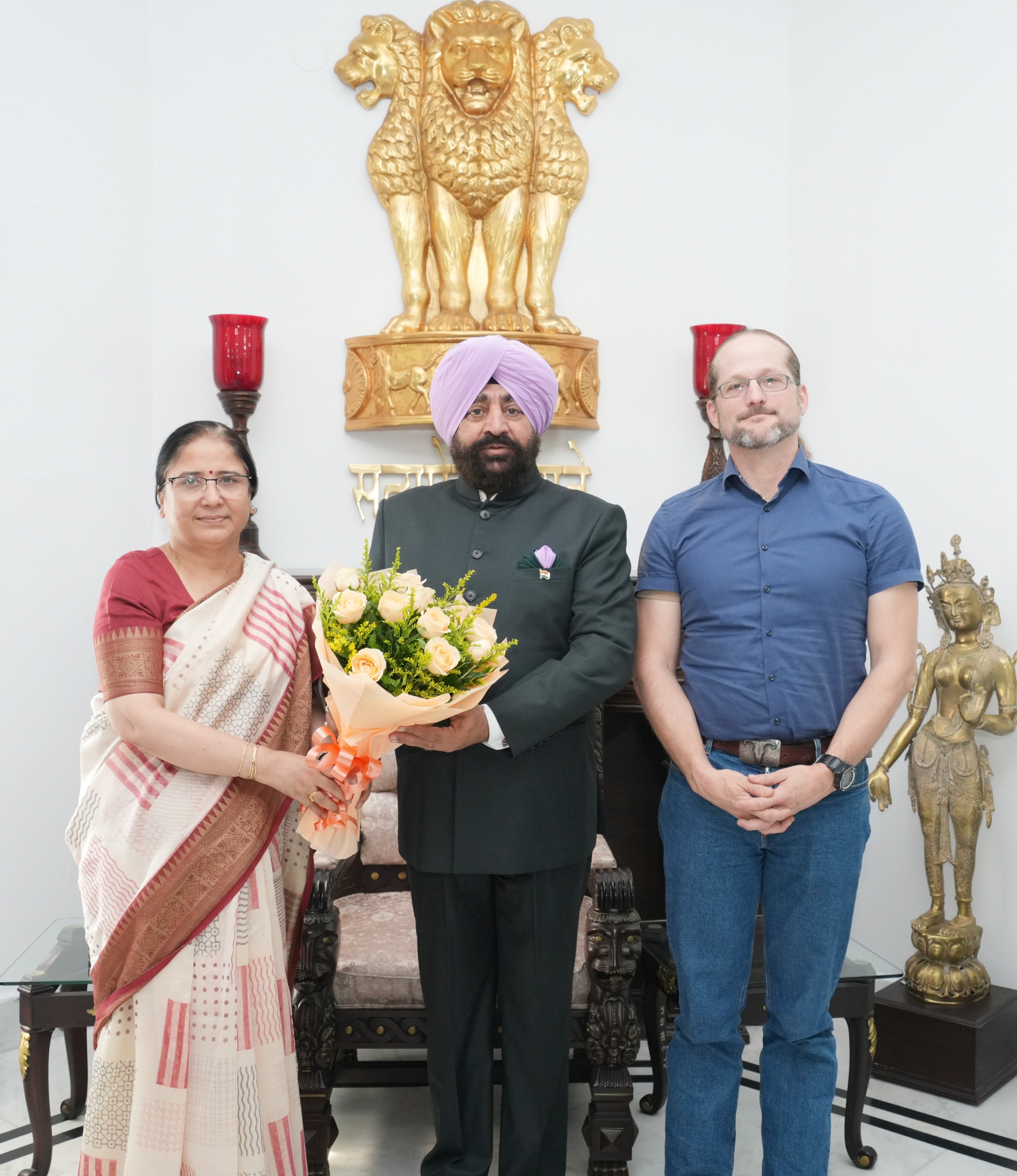 दून विश्वविद्यालय में “प्रोफेसर ऑफ प्रैक्टिस” की नियुक्ति की शुरुआत, प्रो. थॉमस श्वाब को किया गया अप्वॉइंट