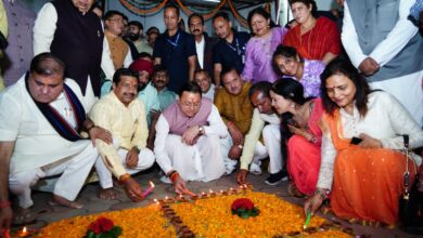 भाजपा मुख्यालय में हुआ दीवाली पूजन सीएम धामी ने कहा – पीएम मोदी की जीएसटी में की गई अभूतपूर्व कमी से देश  महा बचत उत्सव के रूप में मना रहा दीप पर्व