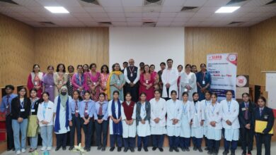 श्री गुरु राम राय विश्वविद्यालय में स्तन कैंसर जागरूकता पर पोस्टर मेकिंग प्रतियोगिता एवं अतिथि व्याख्यान