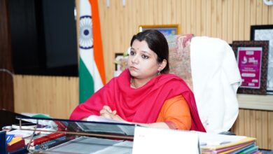 देहरादून शहर की सौंदर्यता एवं जनसुविधा के लिए इंटरनेट व केबल तारों को सुव्यवस्थित किया जाए: नगर आयुक्त नमामि बंसल