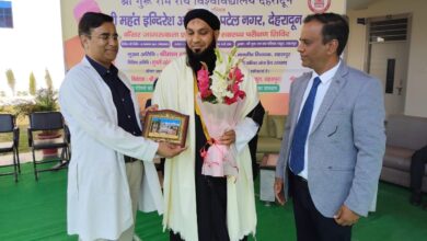 श्री महंत इन्दिरेश अस्पताल के स्वास्थ्य शिविर का 2104 मरीजों ने उठाया लाभ, विधायक सहदेव पुण्डीर  व मुफ्ती रईस अहमद कासमी ने किया कैंप का शुभारंभ