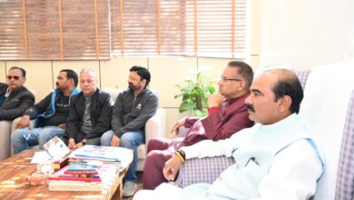 कैबिनेट मंत्री जोशी ने केंद्रीय राज्य मंत्री अजय टम्टा  के साथ सुना मन की बात  कार्यक्रम,   कहा – यह कार्यक्रम पीएम का देशवासियों से आत्मीय संवाद 