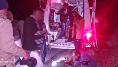 उत्तरकाशी में हुए सड़क हादसे में  , एक की मौत,  देर रात्रि तक खाई से 5 घायलों को किया रेस्क्यू 