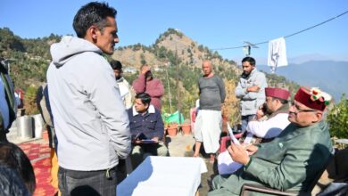 कृषि मंत्री जोशी ने पिथौरागढ़, डीडीहाट का किया दौरा, पैतृक गांव पहुंचकर सुनी ग्रामीणों की  समस्याएं 