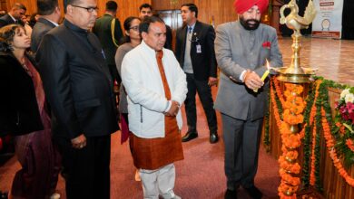 स्वास्थ्य क्षेत्र में एआई के प्रभावी उपयोग पर एक दिवसीय कार्यक्रम आयोजित: चिकित्सा को ‘वन साइज फिट्स ऑल’ से ‘वन पेशेंट-वन सॉल्यूशन’ की ओर ले जा रहा एआई : राज्यपाल