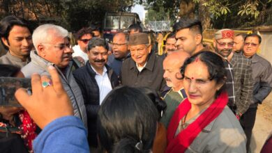 पूर्व मुख्यमंत्री हरीश रावत ने किया भाजपा प्रदेश मुख्यालय कूच , दुष्प्रचार पर मांगे सबूत , सरकार पर भी बरसे