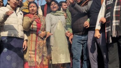 भाजपा महिला मोर्चा ने प्रदेशव्यापी प्रदर्शन कर फूंका कांग्रेस का पुतला – अंकिता हत्याकांड में कांग्रेस फैला रही है भ्रम :  रुचि चौहान