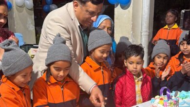 ऐसे हों अफसर – जब बर्थडे बना उम्मीद का उत्सव-  एमडीडीए उपाध्यक्ष बंशीधर   तिवारी ने बालिकाओं संग सादगी से मनाया अपना जन्मदिन, बांटी खुशियां