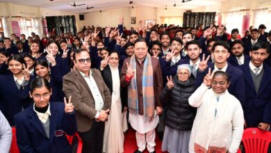 परीक्षा पे चर्चा कार्यक्रम के 9वें संस्करण में शामिल हुए मुख्यमंत्री धामी : कहा – स्कूली परीक्षा चुनौती नहीं, बल्कि परिपक्व होने का एक पड़ाव 