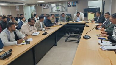 मुख्यमंत्री धामी के दिशा-निर्देशों में विज़न से विज़िबल डेवलपमेंट की ओर एमडीडीए- उपाध्यक्ष बंशीधर तिवारी की अध्यक्षता में लिए गए बड़े फैसले,  मानचित्र स्वीकृति प्रणाली पर कड़ा फोकस, शुल्क न जमा करने वाले प्रकरणों पर शिकंजा