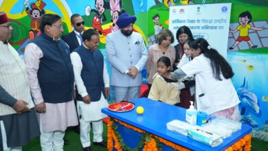 उत्तराखण्ड में सर्विकल कैंसर से बचाव के लिए एचपीवी वैक्सीन का शुभारम्भ-राज्यपाल और स्वास्थ्य मंत्री डॉ रावत की मौजूदगी में देहरादून में  29 किशोरियों को दी गई HPV टीकाकरण की डोज