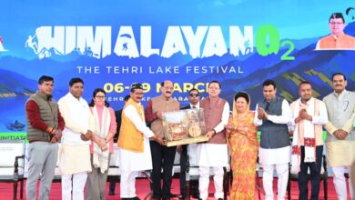 नौ मार्च तक चलने वाले ‘टिहरी लेक फेस्टिवल’ की भव्य शुरूआत-सीएम धामी ने कहा टिहरी झील बनेगी विश्व में पर्यटन-खेल का प्रमुख केंद्र