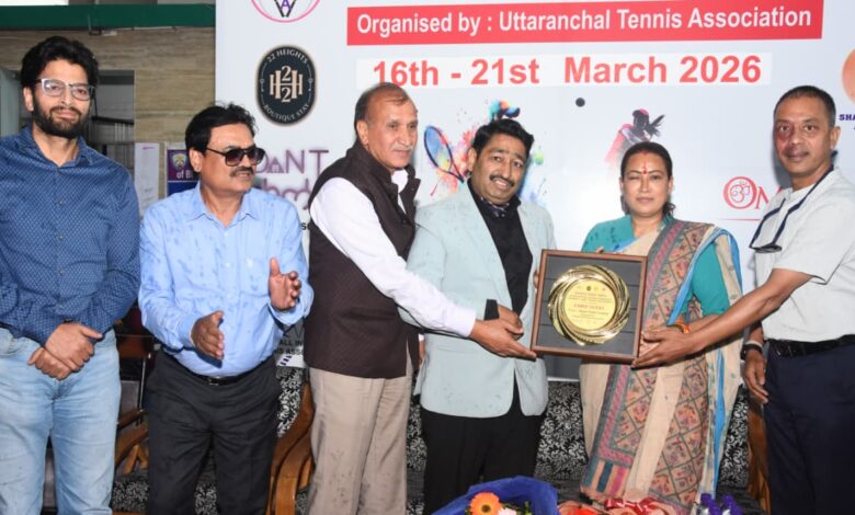 दून में अंतरराष्ट्रीय जूनियर टेनिस टूर्नामेंट शुरू- खेल मंत्री रेखा आर्या ने किया उद्घाटन दून में अंतरराष्ट्रीय जूनियर टेनिस टूर्नामेंट शुरू- खेल मंत्री रेखा आर्या ने किया उद्घाटन