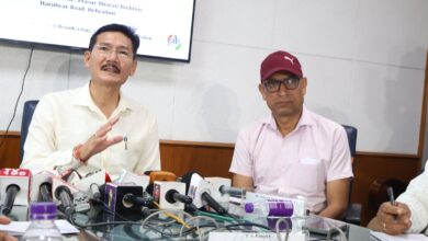 अपर आयुक्त खाद्य, नागरिक आपूर्ति एवं उपभोक्ता मामले पी.एस. पांगती ने उत्तराखंड में सामान्य है गैस आपूर्ति , 1 मार्च  से अब तक 18 लाख से अधिक सिलेंडर घरों तक पहुंचाएं 