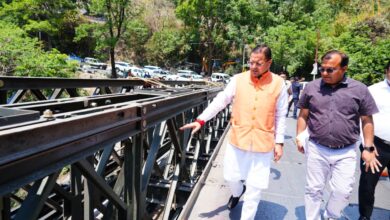 सीएम पुष्कर धामी ने किया मसूरी रोड स्थित शिव मंदिर के निर्माणाधीन पुल का स्थलीय निरीक्षण , अधिकारियों को कार्यों की नियमित मॉनिटरिंग व प्रगति की लगातार समीक्षा करने के निर्देश