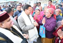 मुख्यमंत्री धामी पहुंचे भारत के प्रथम सीमांत गांव माणा , विकास कार्यों का लिया जायजा, कहा – शत-प्रतिशत “लखपति दीदी” गांव माणा बना आत्मनिर्भरता का मॉडल