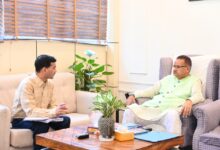 सिल्क समग्र-3 योजना – प्रदेश के मैदानी जनपदों में  100 बड़े किसानों का चयन कर वृहद स्तर पर रेशम उत्पादन को बढ़ावा दिया जाएगा : जोशी 