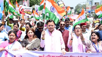 हजारों महिलाओं के साथ परेड ग्राउंड से घंटाघर तक जन आक्रोश पदयात्रा में शामिल हुए मुख्यमंत्री धामी, कहा – विपक्ष ने षड्यंत्र करके नारी शक्ति का अधिकार छिनने का काम किया