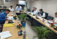 एमडीडीए की 113वीं बोर्ड बैठक में जनहित, हरियाली और इंफ्रास्ट्रक्चर पर बड़ा फोकस, आम जनता से जुड़े आवासीय, व्यावसायिक और पर्यटन संबंधी प्रस्तावों को दी गई स्वीकृति , वित्तीय वर्ष 2026-27 के लिए करीब 968 करोड़ रुपये के बजट को मंजूरी